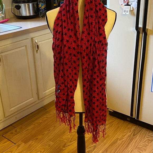 Miley Cyrus - Picture 3 of 3